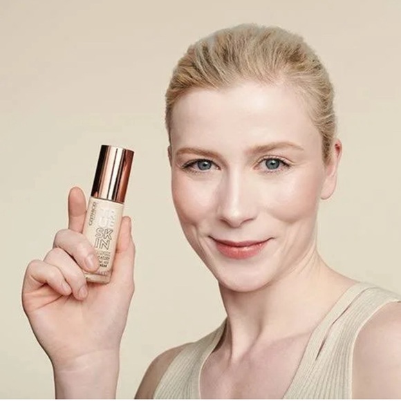Catrice True Skin Hydrating Foundation 002 Neutral Ivory - Picture 5 of 8